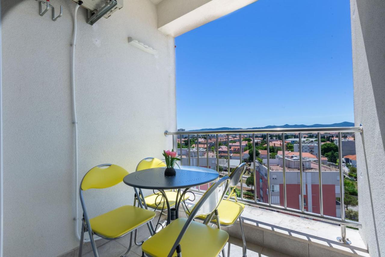 Jadran Apartment With Balcony And Parking Garage Zadar Exteriör bild