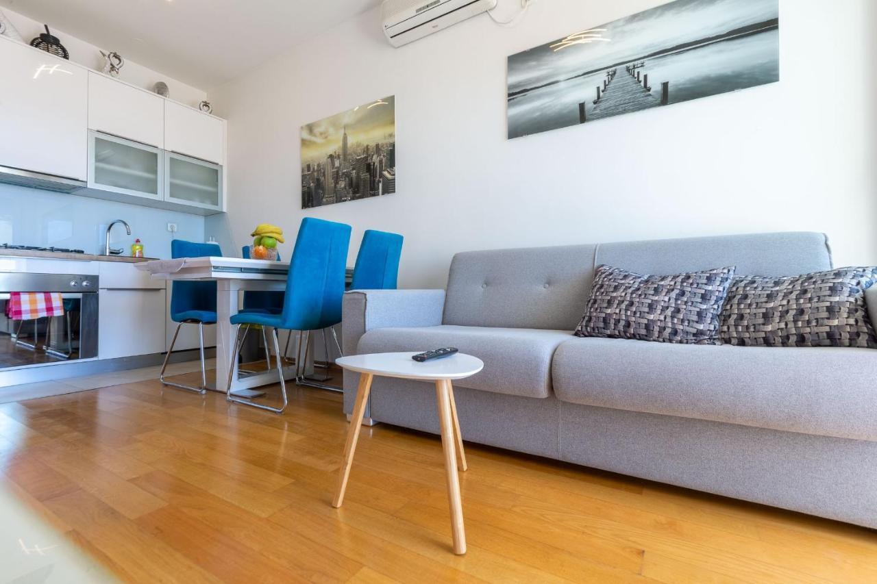 Jadran Apartment With Balcony And Parking Garage Zadar Exteriör bild