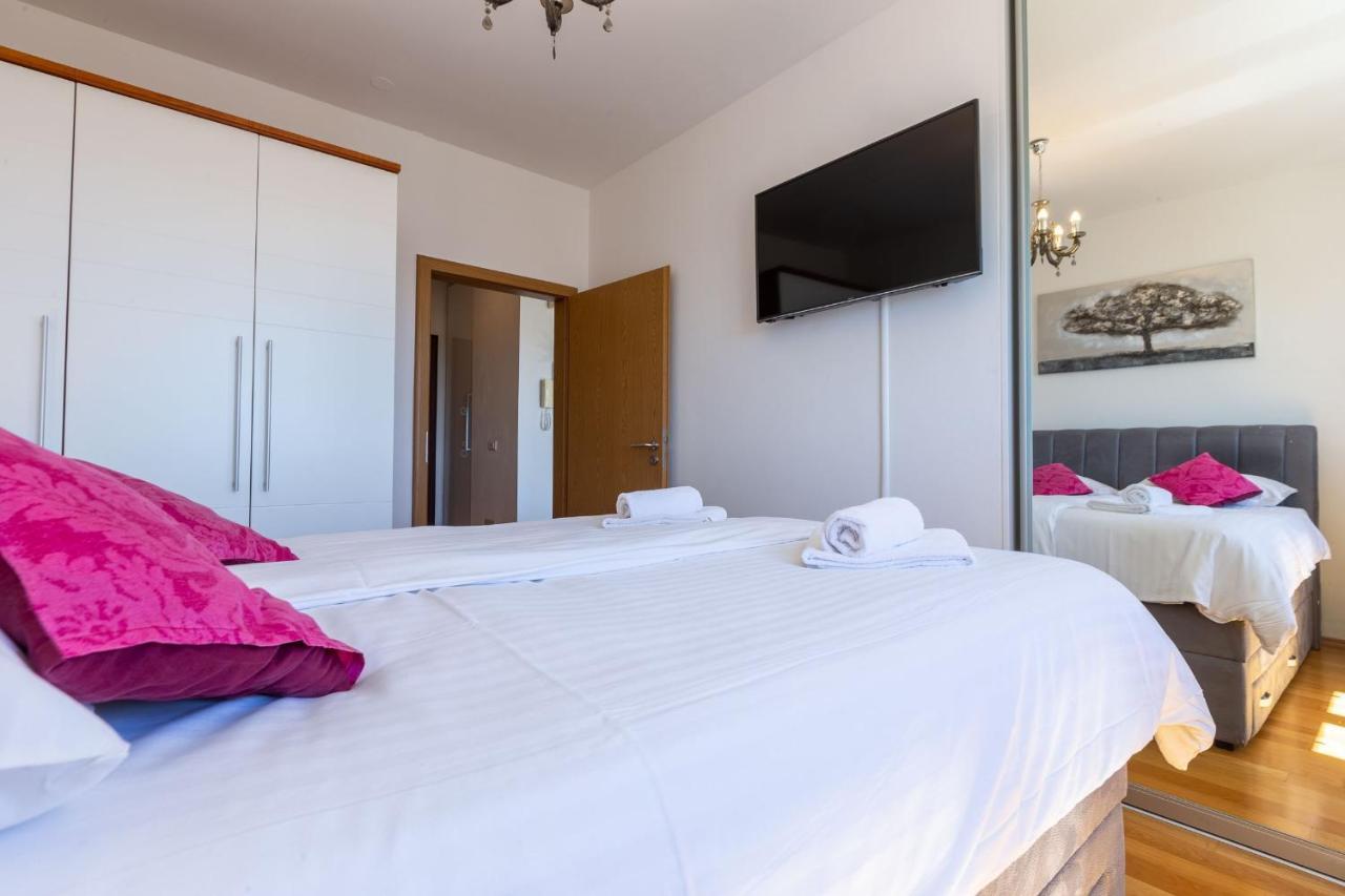 Jadran Apartment With Balcony And Parking Garage Zadar Exteriör bild